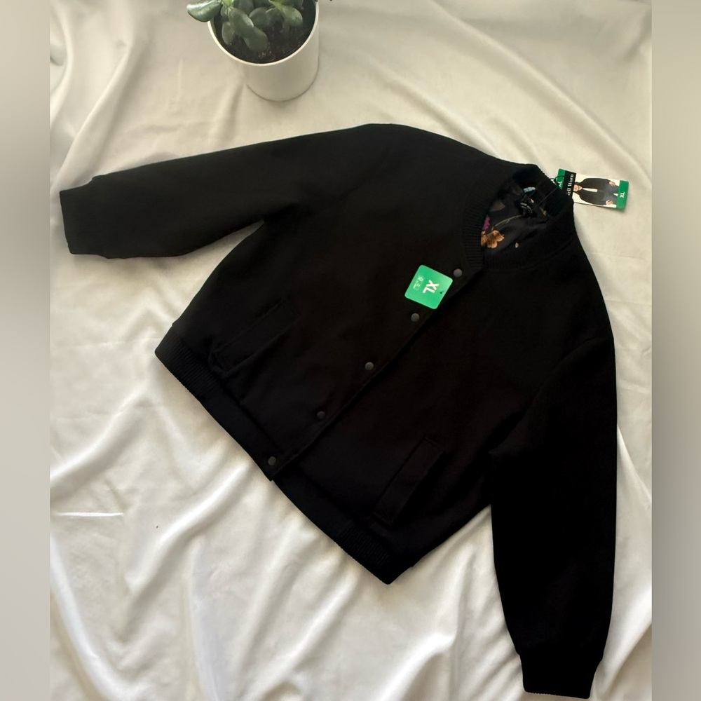 Well Worn Black Bomber Jacket XL